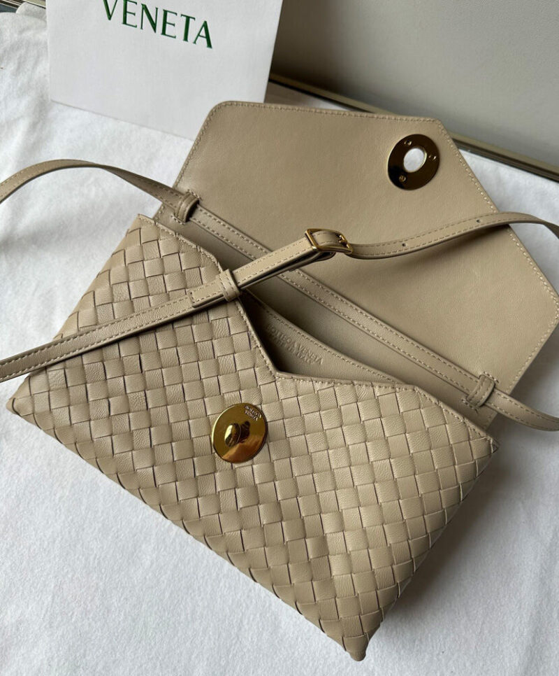 Bottega Veneta Knot Lock 817191